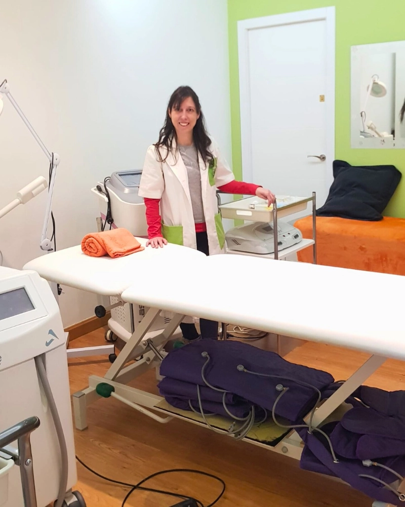 Vanessa Técnico en Estética Avanzada y Especialista en Depilación Láser Vanessa Técnico en Estética Avanzada y Especialista en Depilación Láser en collado Villalba